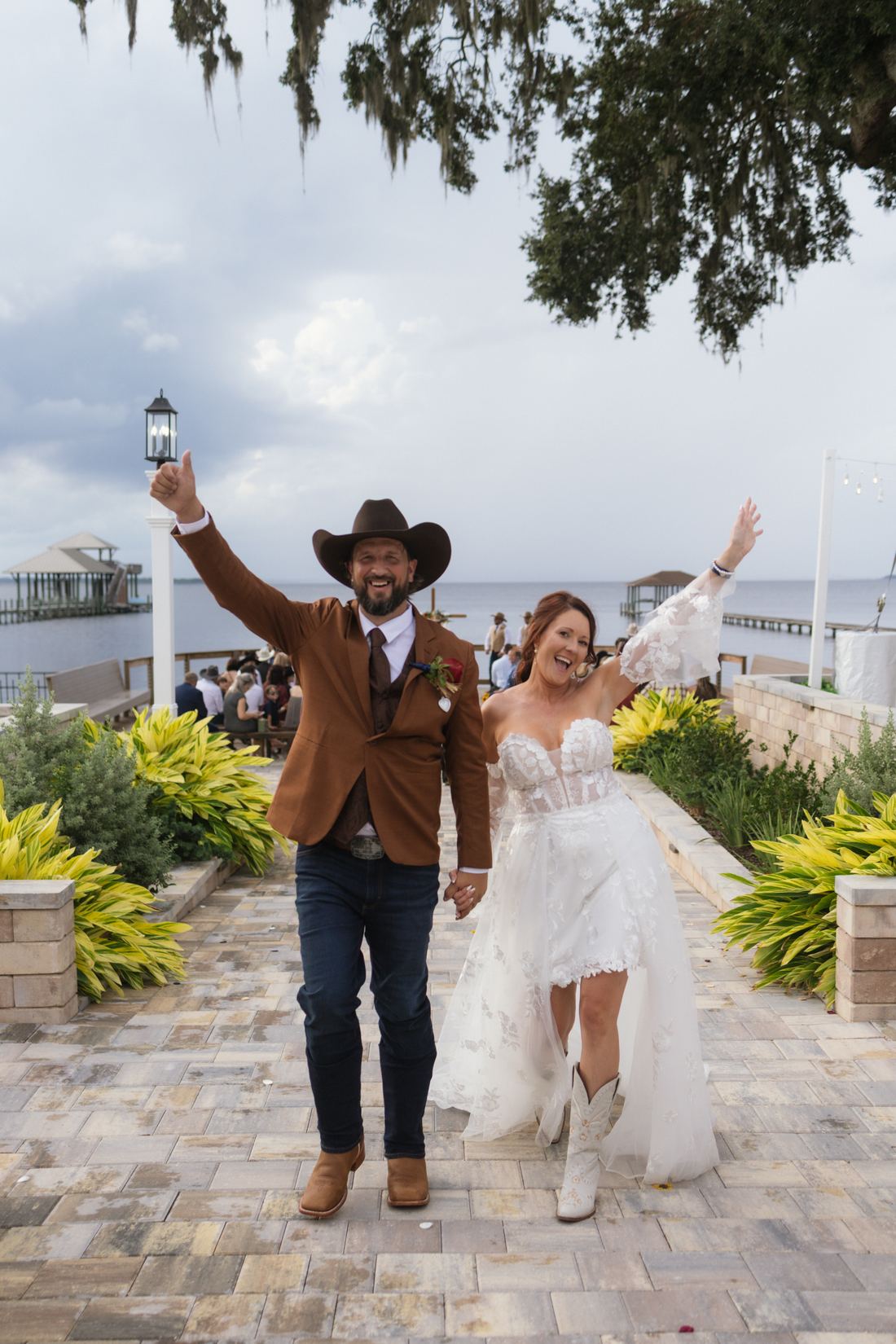 Wedding photography in Jacksonville, Florida by Rooted Lens Co (10)